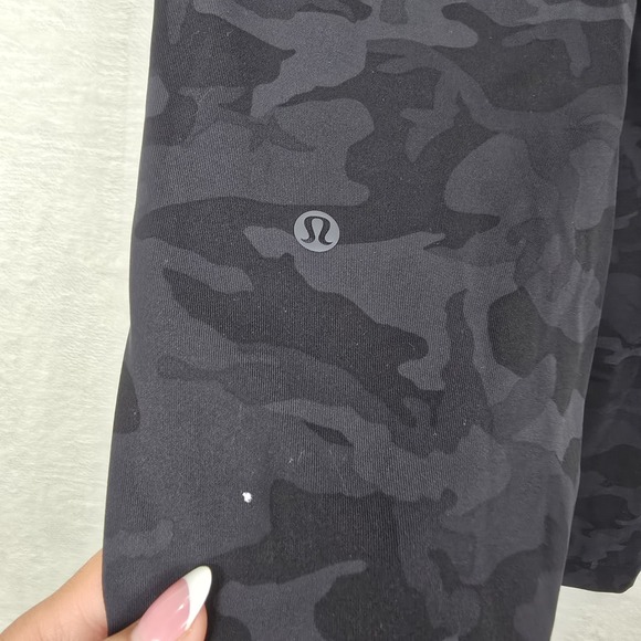 Lululemon On The Fly Pant *28" Incognito Camo Multi Grey / Coal Size‎ 2 $98 - Picture 8 of 13